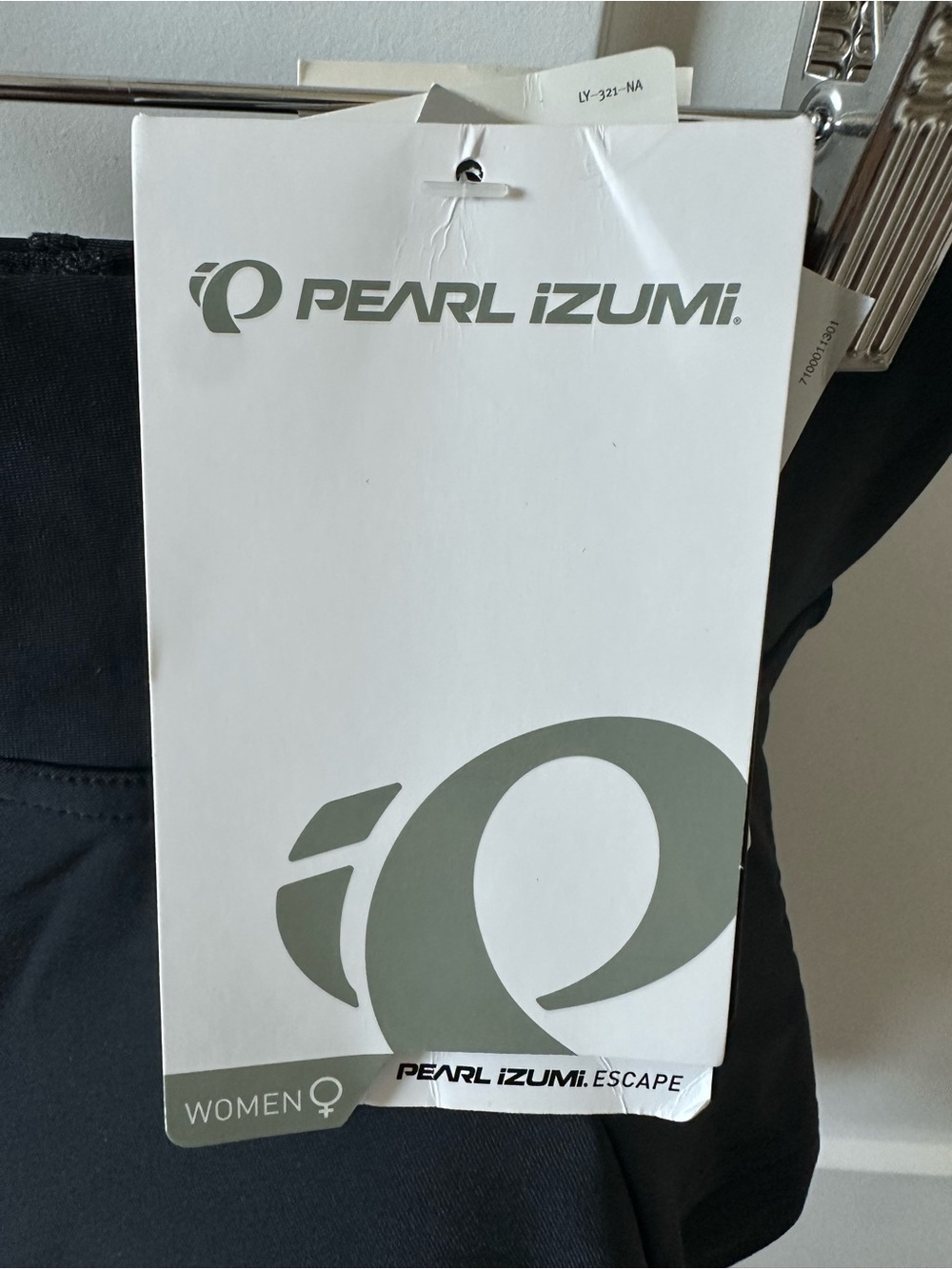 NWT Pearl Izumi Women’s Escape Quest Cycling Shorts – Size Small – Black - Picture 3 of 16